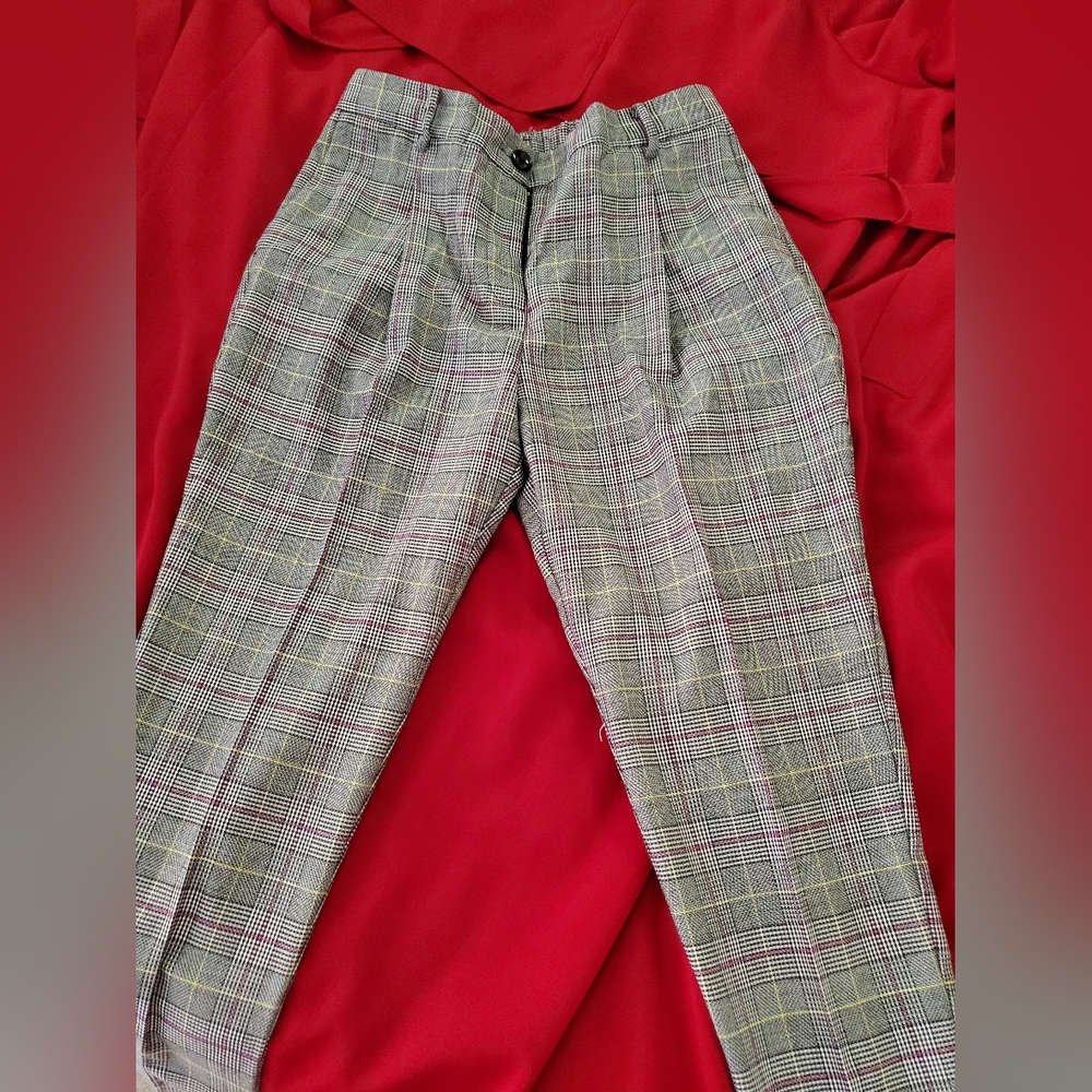Vince Camuto dress pant size 6 plaid black white pink